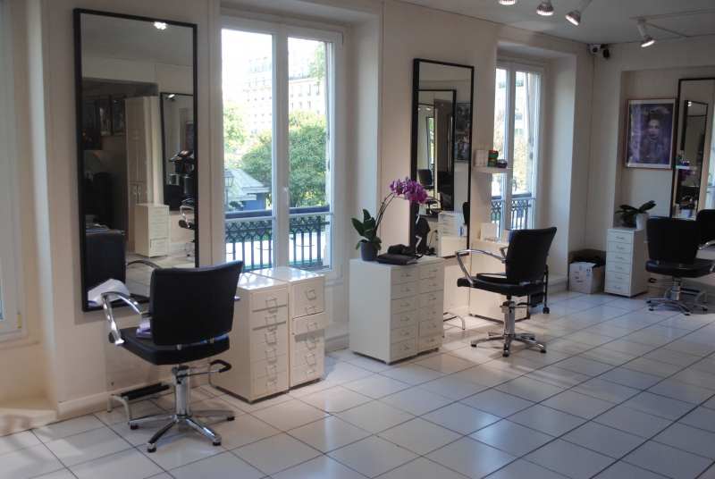 coiffure-GRASSE-min_floor-home-office-property-living-room-room-781228-pxhere.com